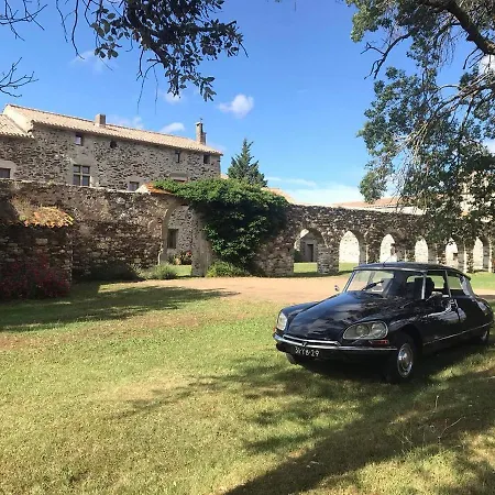Abbaye De Capservy Bed & Breakfast